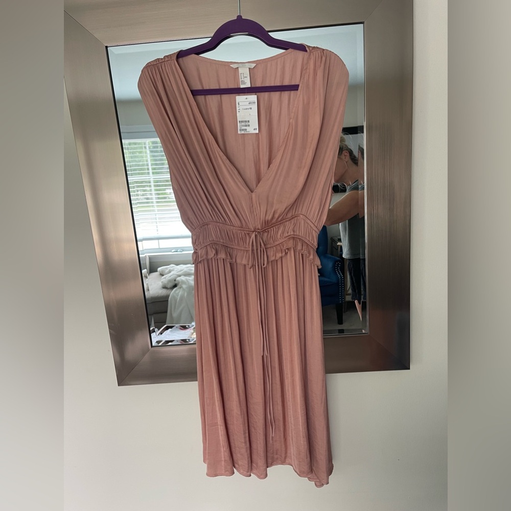 NWT H&M dress. 12